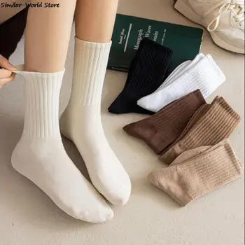 Черно-белые женские носки Осень-зима, средний носок в виде трубки, Корейские Японские дизайнерские носки Ins в стиле ретро из хлопка кофейного цвета для студентов