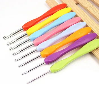 1 Набор разнообразных стилей Алюминиевые крючки для вязания крючком с пластиковой ручкой Набор вязальных спиц Инструменты для вязания свитеров